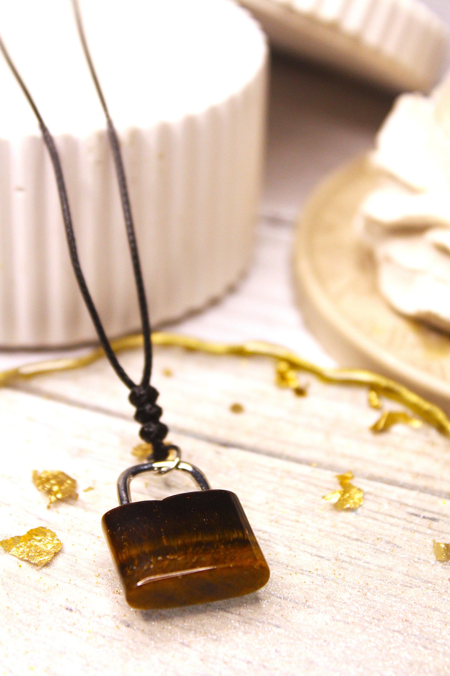 Tiger's Eye Lock Pedant with free Selenite Tumble