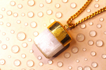 Selenite Tumble Pedant - Gold