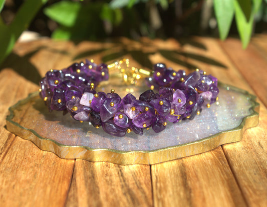Women's Amethyst Chips Bracelet with Free Selenite Tumble