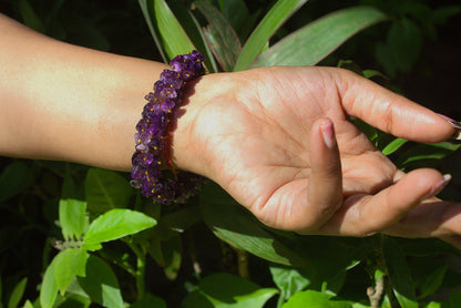 Women's Amethyst Chips Bracelet with Free Selenite Tumble